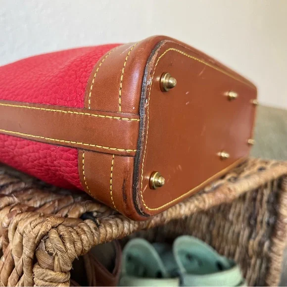 Dooney & Bourke VINTAGE AWL red large Hobo Purse - Picture 10 of 15